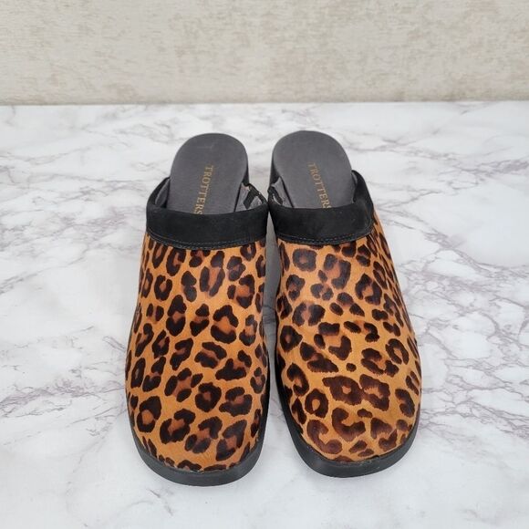 Trotters Leopard Print Dyed Calf Pony Hair Mules Clogs Women's 10.5 - Picture 1 of 13
